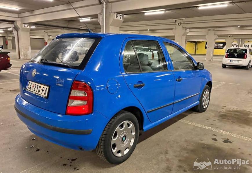 skoda_fabia_12_bengas_2004_tek_reg_atest_do_2030_s_1_polovni_automobili_autopijac.rs