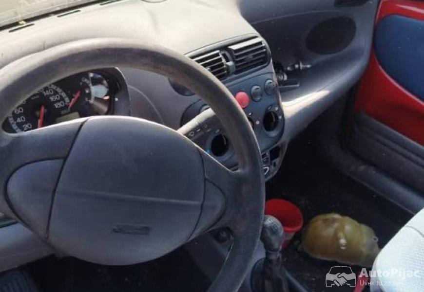 fiat_sicento_2_komada_13_polovni_automobili_autopijac.rs