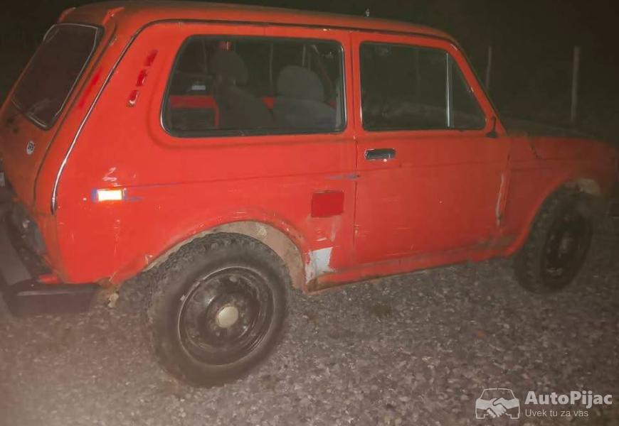 lada_niva_3_polovni_automobili_autopijac.rs