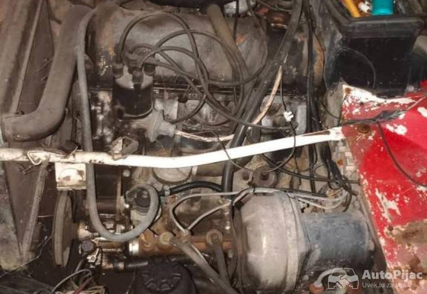 lada_niva_5_polovni_automobili_autopijac.rs