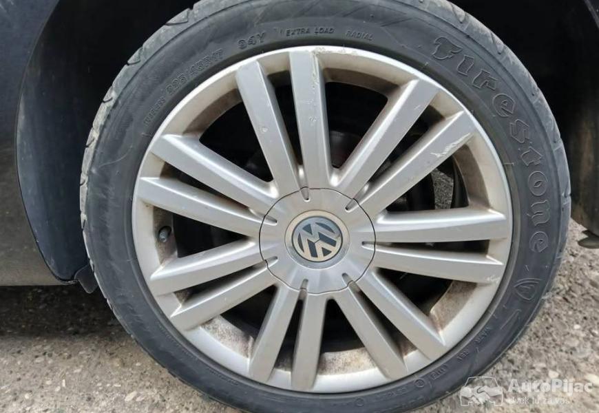 vw_turan_14_tsi_10_polovni_automobili_autopijac.rs
