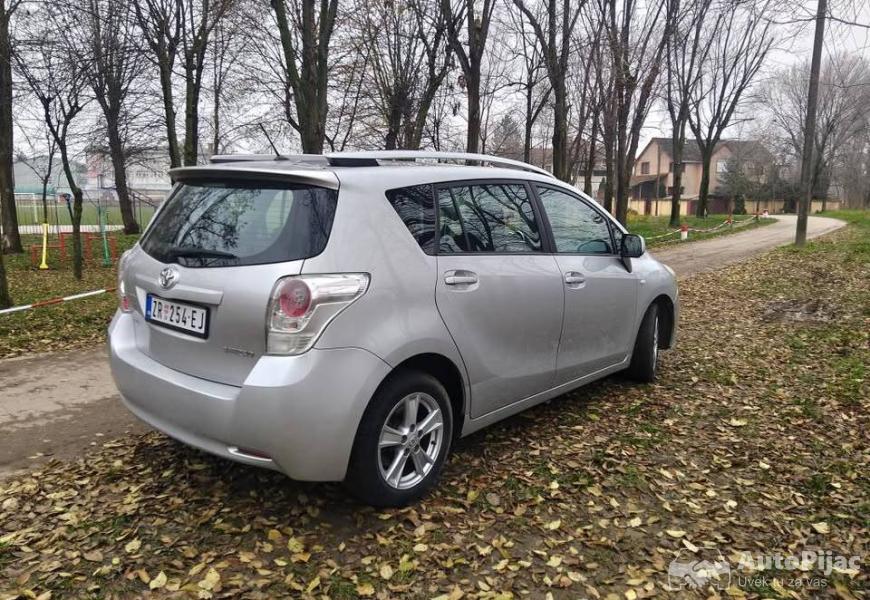 toyota_verso_201020_dizel0604199056_2_polovni_automobili_autopijac.rs