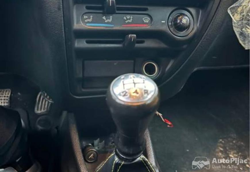 citroen_saxo_8_polovni_automobili_autopijac.rs