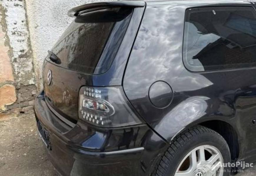 2000_volkswagen_golf_10_polovni_automobili_autopijac.rs