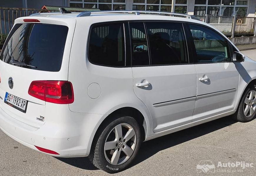 2014_volkswagen_touran_6_polovni_automobili_autopijac.rs