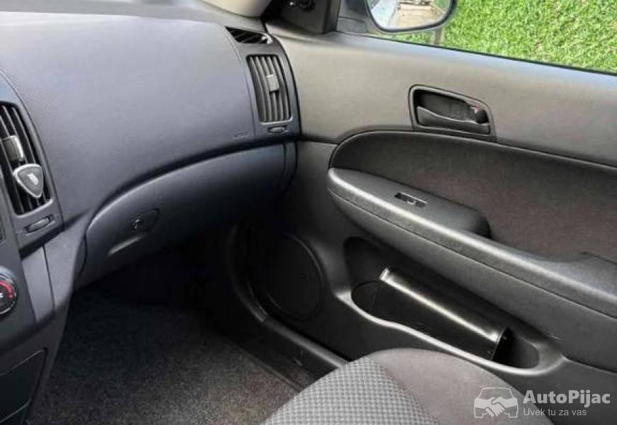 hyundai_i30_14_12_polovni_automobili_autopijac.rs