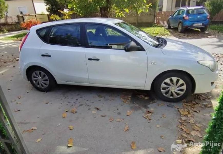 hyundai_i30_14_4_polovni_automobili_autopijac.rs