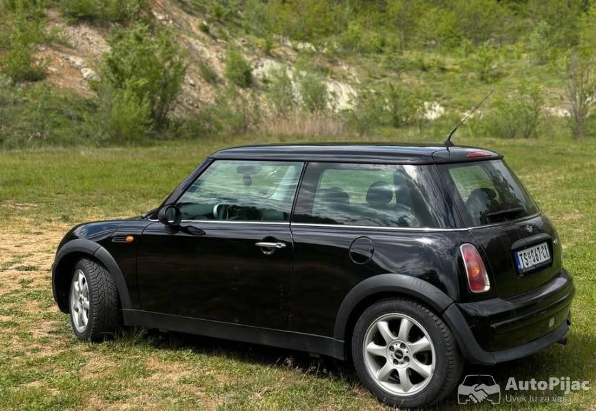 mini_one_16_90ks_4_polovni_automobili_autopijac.rs