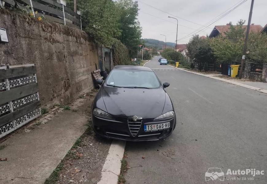 alfa_147_19_jtdm_restyling_2006g_2_polovni_automobili_autopijac.rs
