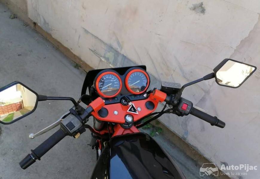 suzuki_gs_500_14_polovni_automobili_autopijac.rs