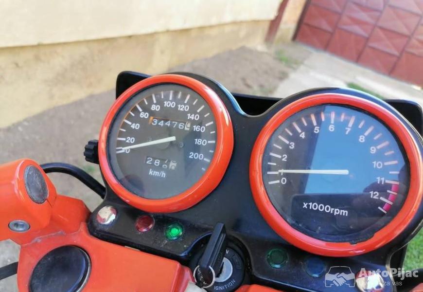 suzuki_gs_500_7_polovni_automobili_autopijac.rs