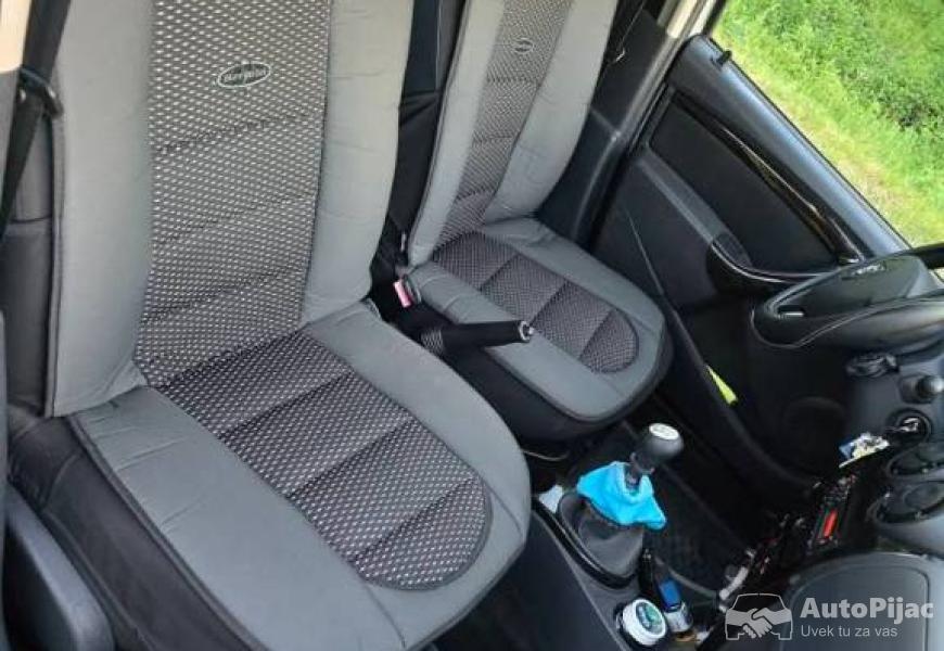 dacia_duster_15_dci_13_polovni_automobili_autopijac.rs