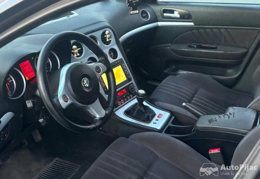 alfa_romeo_159_19_jtd_reg_1126_zamena_4_polovni_automobili_autopijac.rs