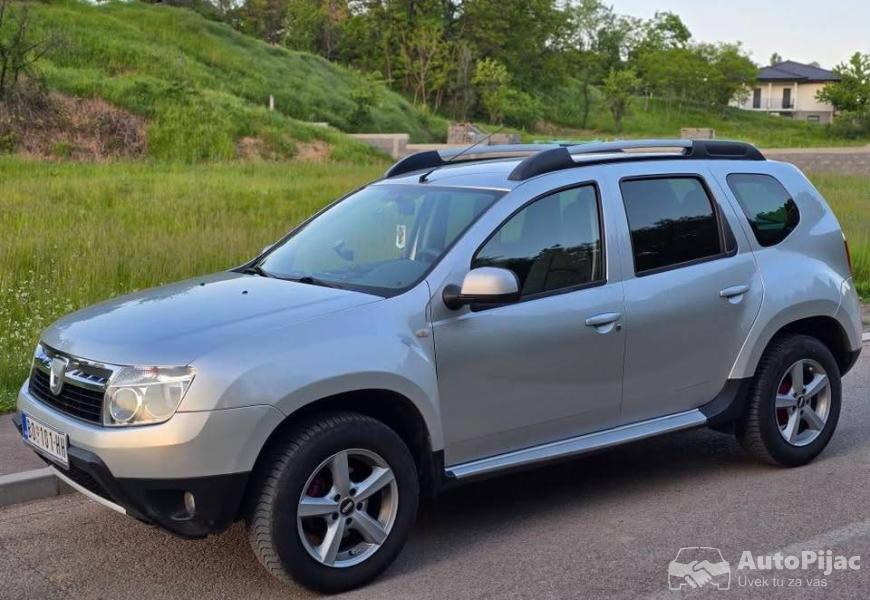 dacia_duster_15_dci_4_polovni_automobili_autopijac.rs