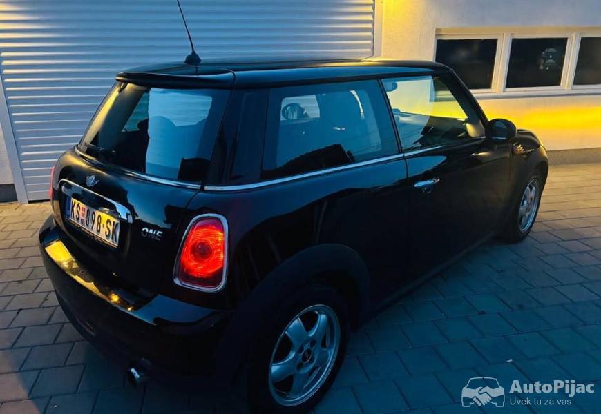 mini_one_14_2009_6_polovni_automobili_autopijac.rs