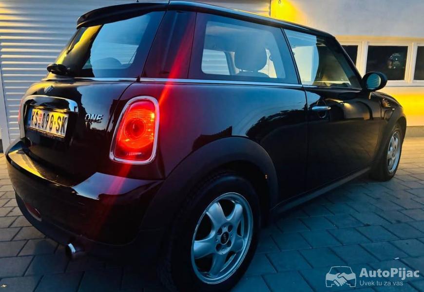 mini_one_14_2009_7_polovni_automobili_autopijac.rs