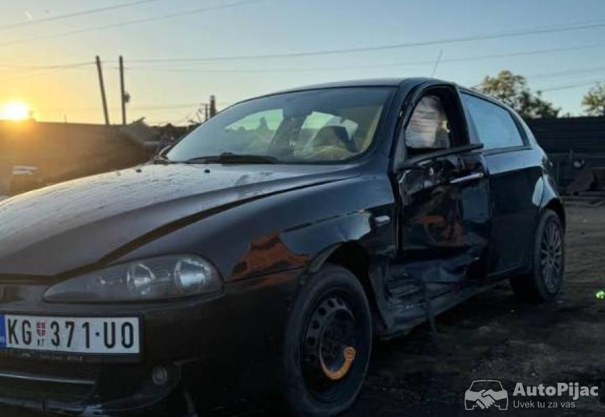 alfa_romeo_147_19jtdm_restajling_delovi_6_polovni_automobili_autopijac.rs