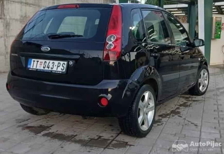 ford_fiesta_2006_godina_13_benzin_5_polovni_automobili_autopijac.rs