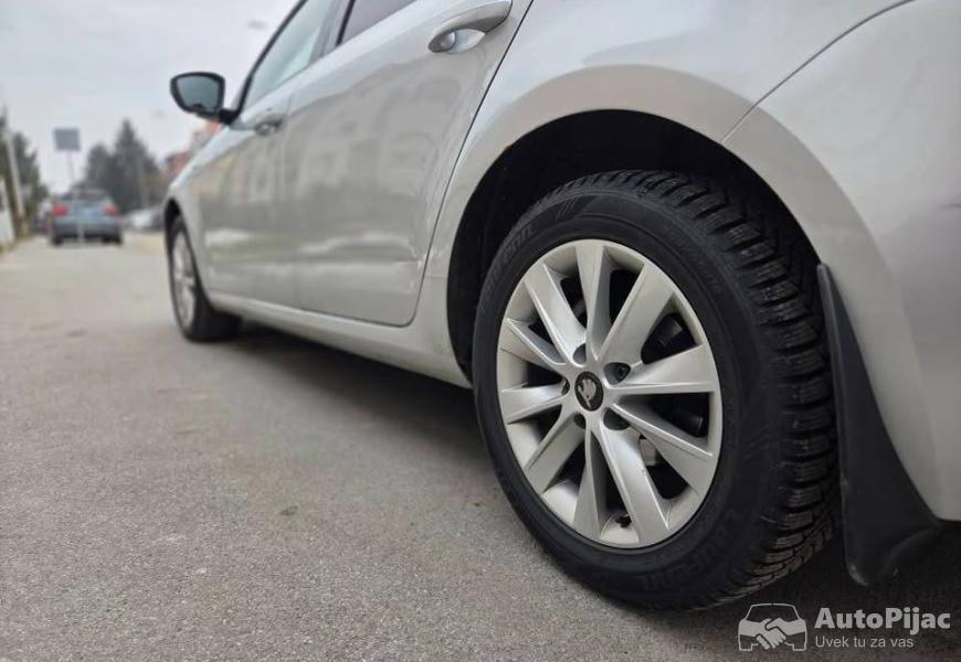 skoda_octavia_16_tdi_2019_9_polovni_automobili_autopijac.rs