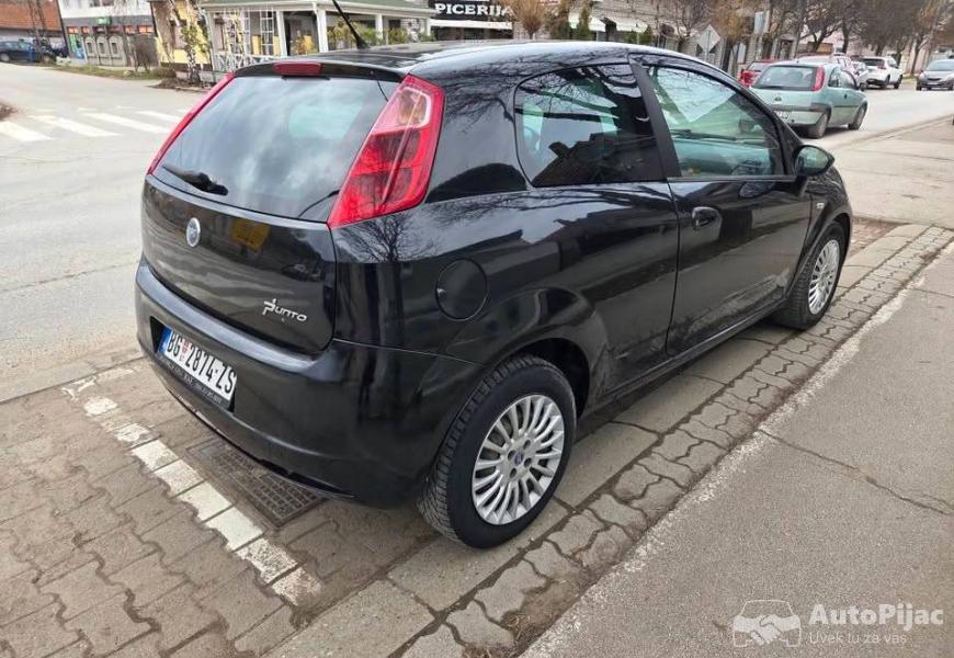 grande_punto_12_2005_god_bez_zamene_3_polovni_automobili_autopijac.rs