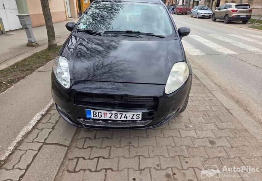 grande_punto_12_2005_god_bez_zamene_6_polovni_automobili_autopijac.rs