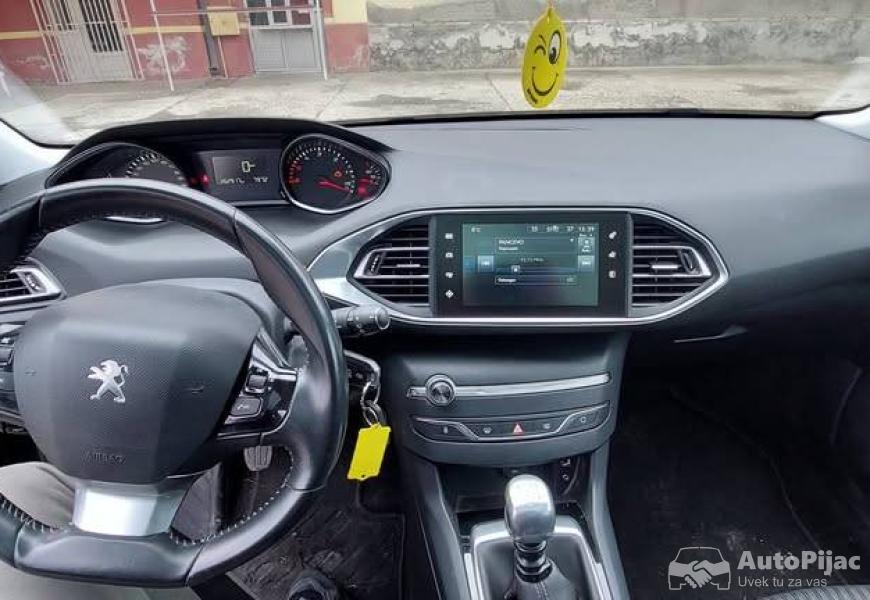 peugeot_308_11_polovni_automobili_autopijac.rs