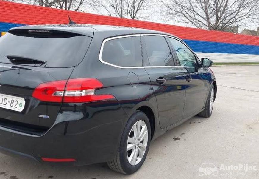 peugeot_308_5_polovni_automobili_autopijac.rs