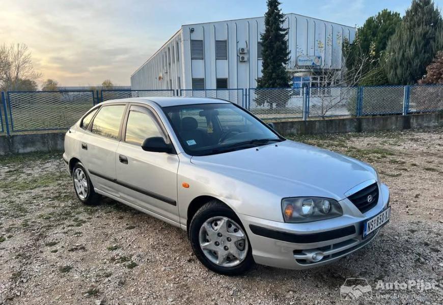 hyundai_elantra_16_gls_05_6_polovni_automobili_autopijac.rs