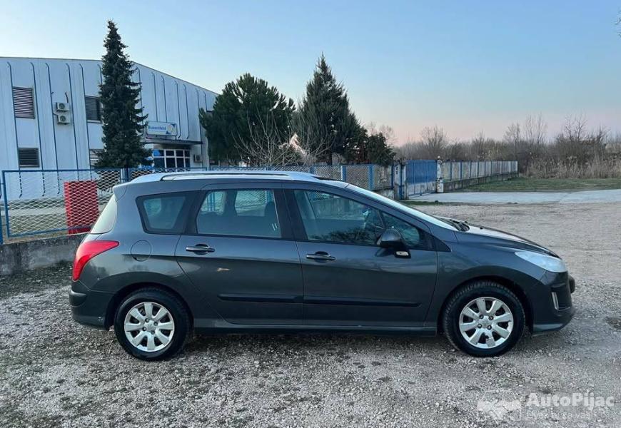 peugeot_308_16_hdi_09_7_sedista_5_polovni_automobili_autopijac.rs