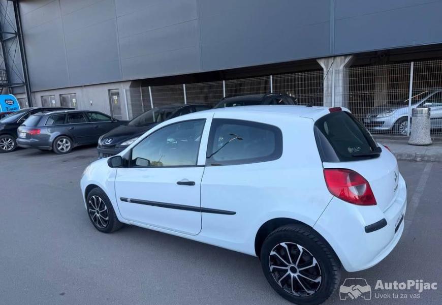 renault_clio_15dci_dizel_50kw_209431km_reg_do_427_2_polovni_automobili_autopijac.rs