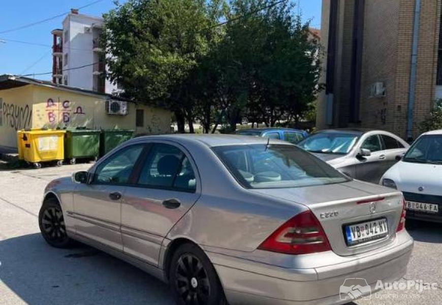 prodaja_mercedesa_c220_3_polovni_automobili_autopijac.rs