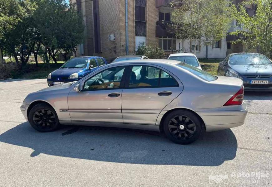 prodaja_mercedesa_c220_4_polovni_automobili_autopijac.rs