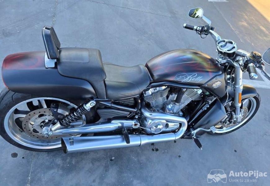 harley_davidson_v_rod_muscle_9_polovni_automobili_autopijac.rs