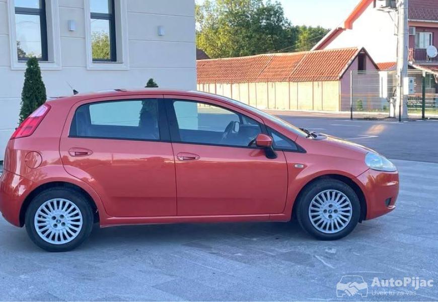 fiat_grande_punto_6_polovni_automobili_autopijac.rs