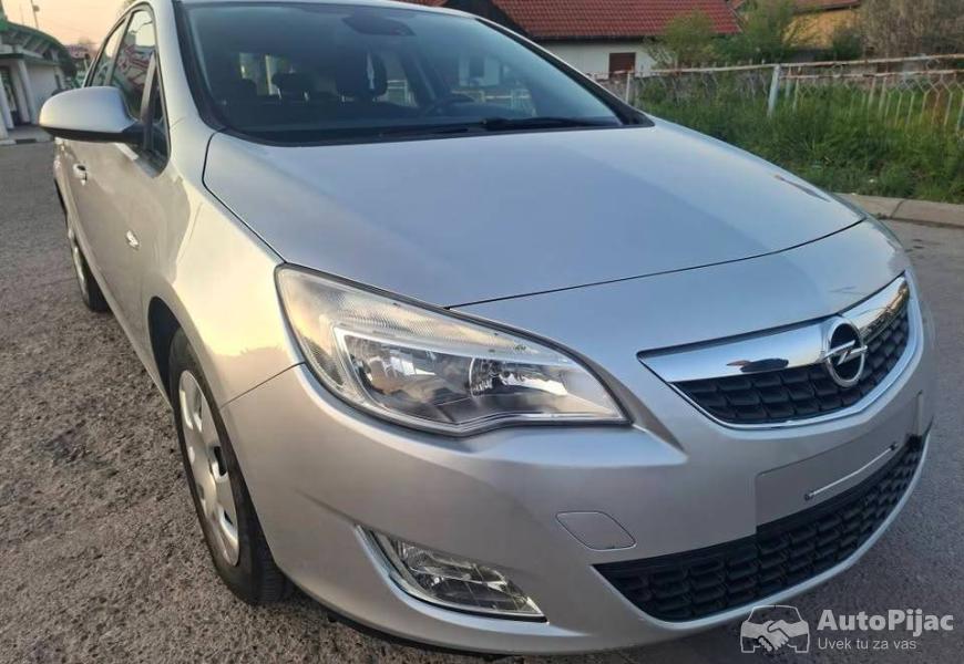 astra_j_16_85kw_motor_atmosferac_nije_turbouvoz_na_12_polovni_automobili_autopijac.rs