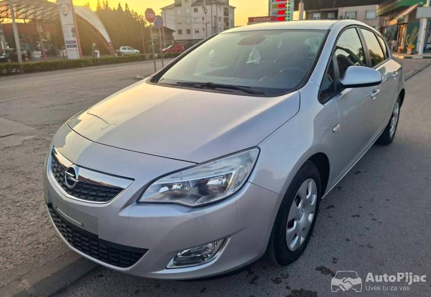 astra_j_16_85kw_motor_atmosferac_nije_turbouvoz_na_4_polovni_automobili_autopijac.rs