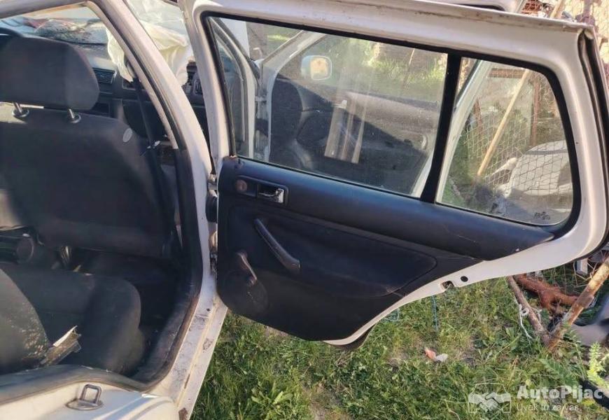 golf_4_19_sdi_delovii_5_polovni_automobili_autopijac.rs