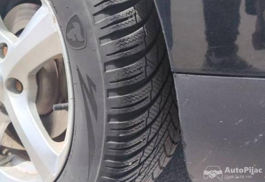 passat_b6_20_140ks_9_polovni_automobili_autopijac.rs