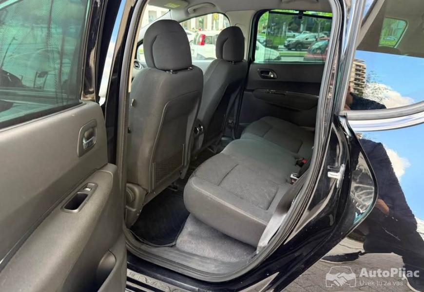 peugeot_3008_restayling_16hdi_automatik_9_polovni_automobili_autopijac.rs