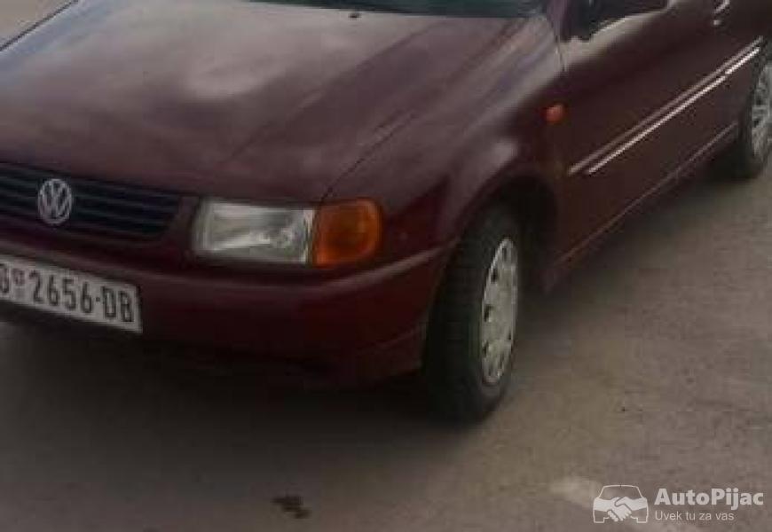 polo_10_za_delove_2_polovni_automobili_autopijac.rs