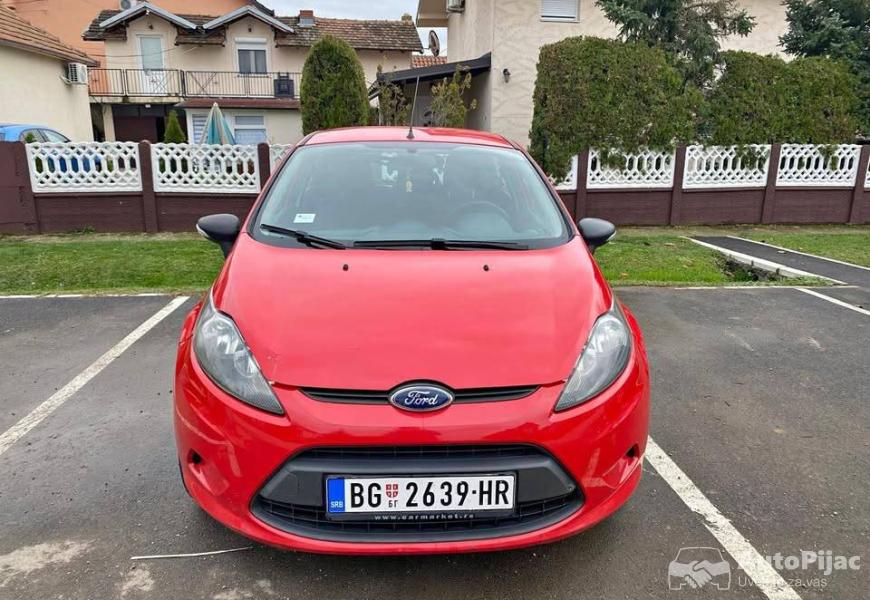 ford_fiest_2012_12_benzingas_247000_auto_u_dobrom_1_polovni_automobili_autopijac.rs