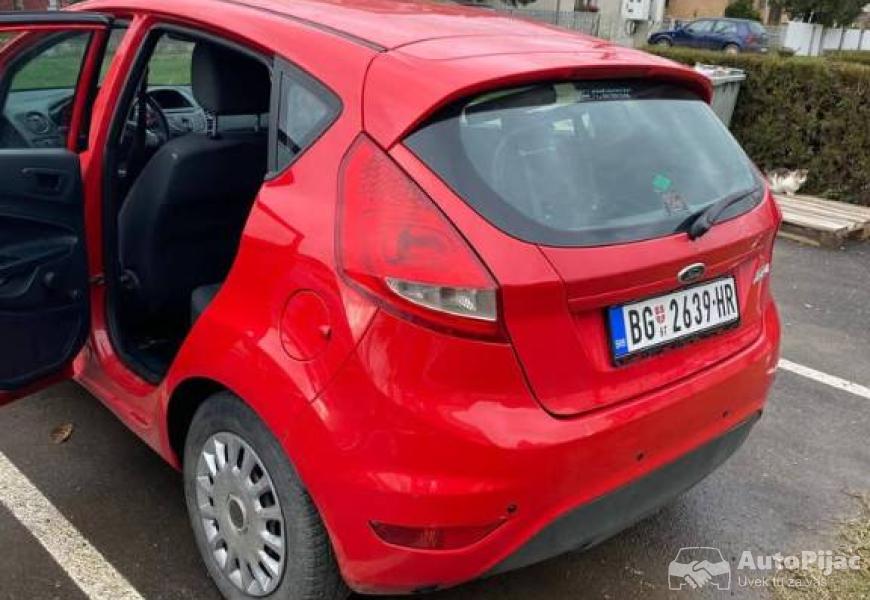 ford_fiest_2012_12_benzingas_247000_auto_u_dobrom_3_polovni_automobili_autopijac.rs