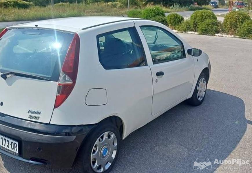 fiat_punto_2010god_13mjet_51kw_1_polovni_automobili_autopijac.rs