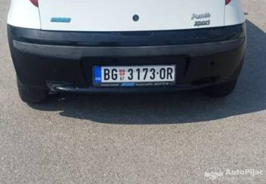 fiat_punto_2010god_13mjet_51kw_4_polovni_automobili_autopijac.rs