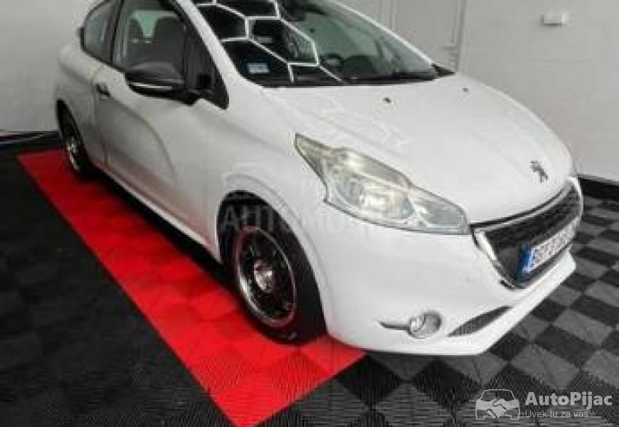 pezo_208_12_vti_2_polovni_automobili_autopijac.rs