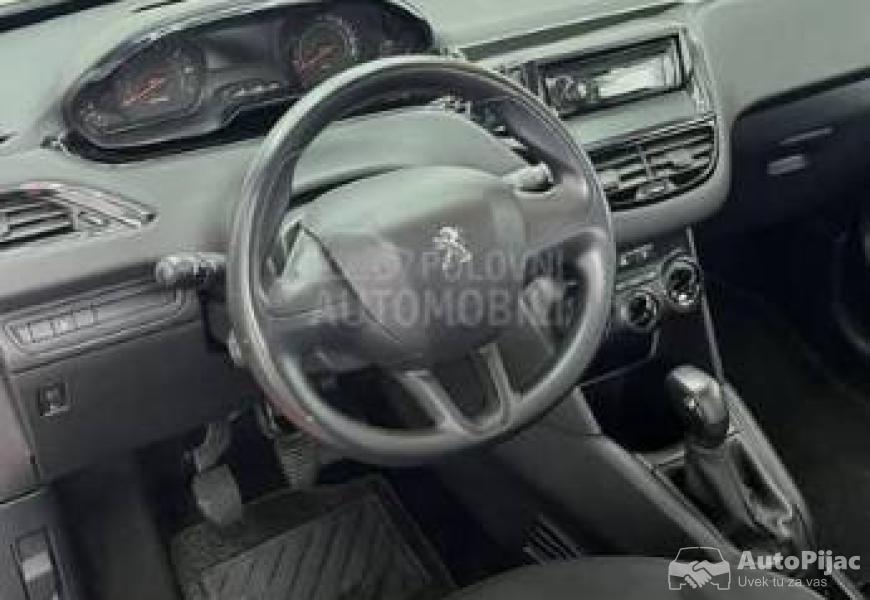 pezo_208_12_vti_5_polovni_automobili_autopijac.rs