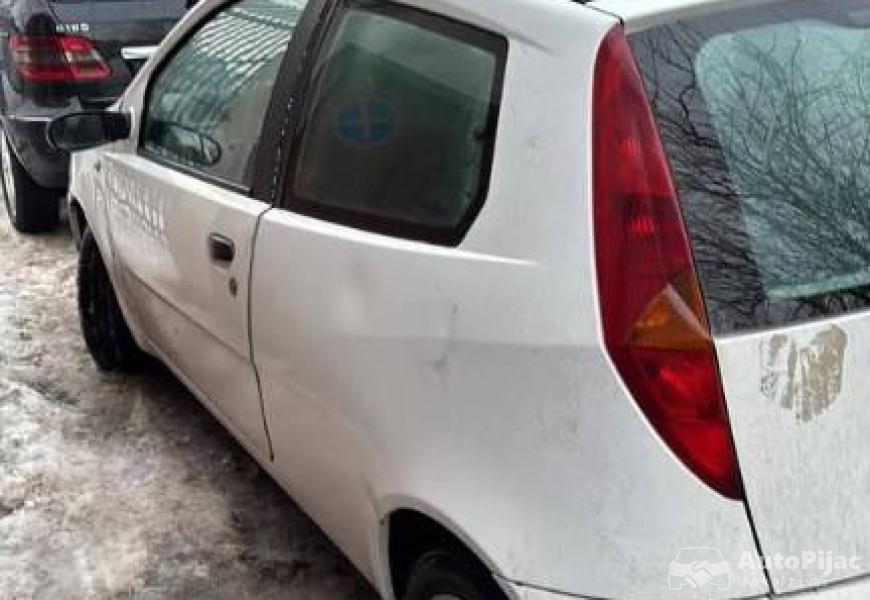 fiat_punto_19_dizel_4_polovni_automobili_autopijac.rs