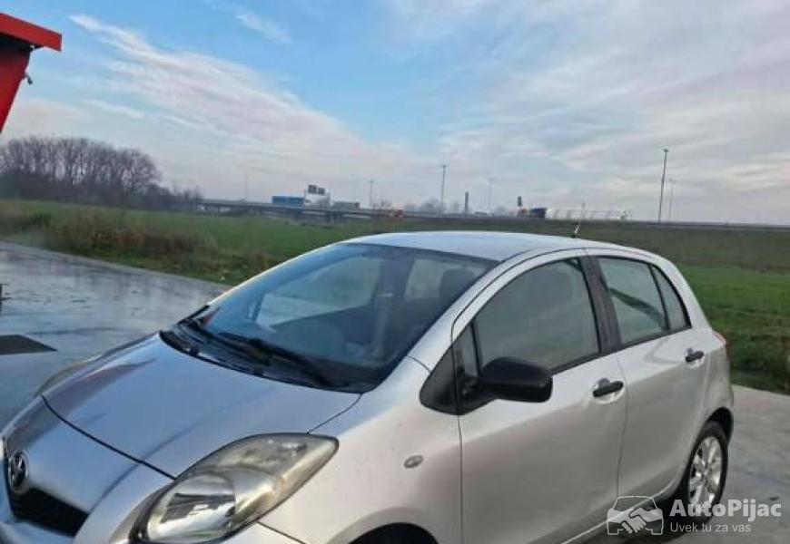 toyota_yaris_13_benz_2009_god_4_polovni_automobili_autopijac.rs