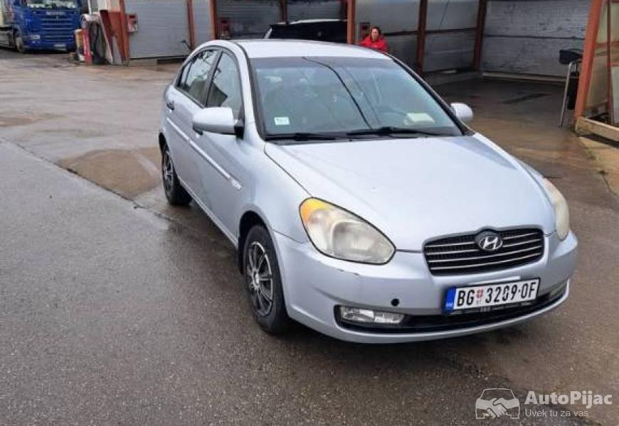 hyundai_accent_14dohc_3_polovni_automobili_autopijac.rs