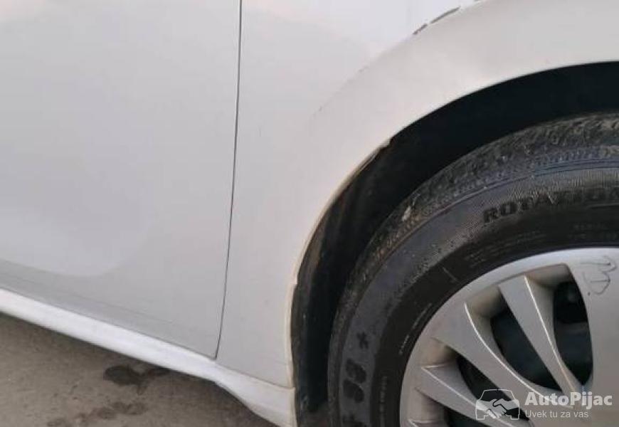 peugeot_208_10vti_10_polovni_automobili_autopijac.rs